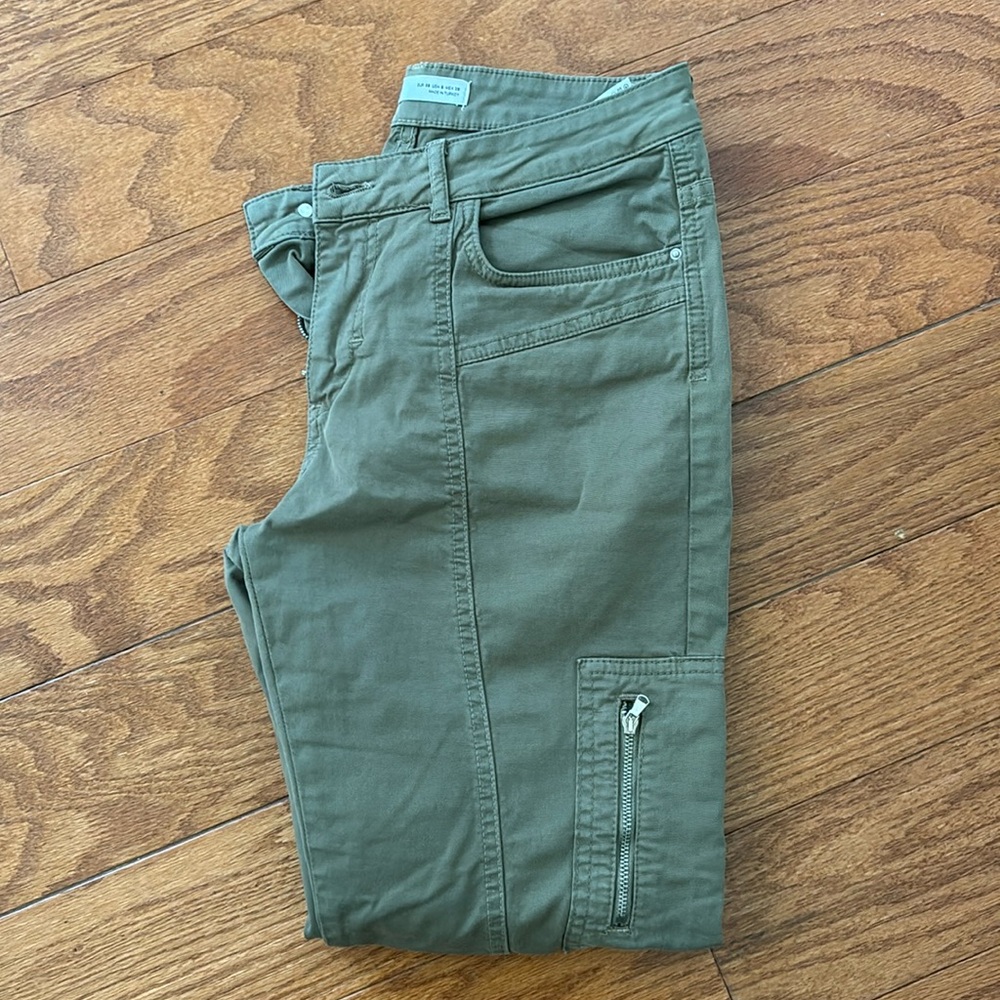Green skinny pants from Zara